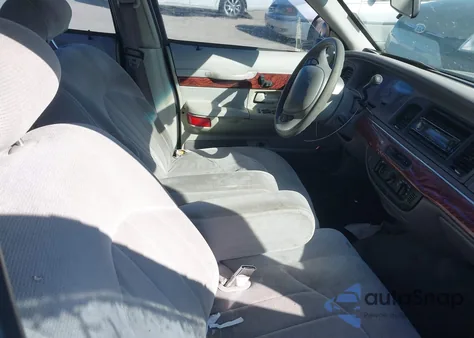 2000 Mercury Grand Marquis Gs из США, поврежденный, VIN 2MEFM74W2YX644424